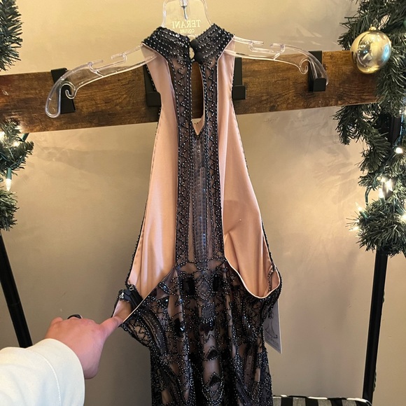 Formal mini dreas sz LG - Picture 2 of 2